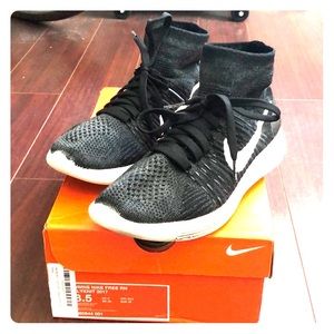 Nike Free Flyknit High Tops (Runner)